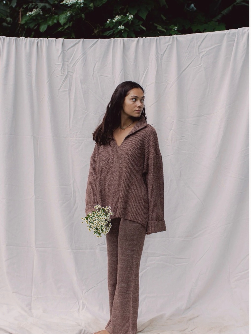 Women's Relaxed V-Neck Knit Sweater in Brown